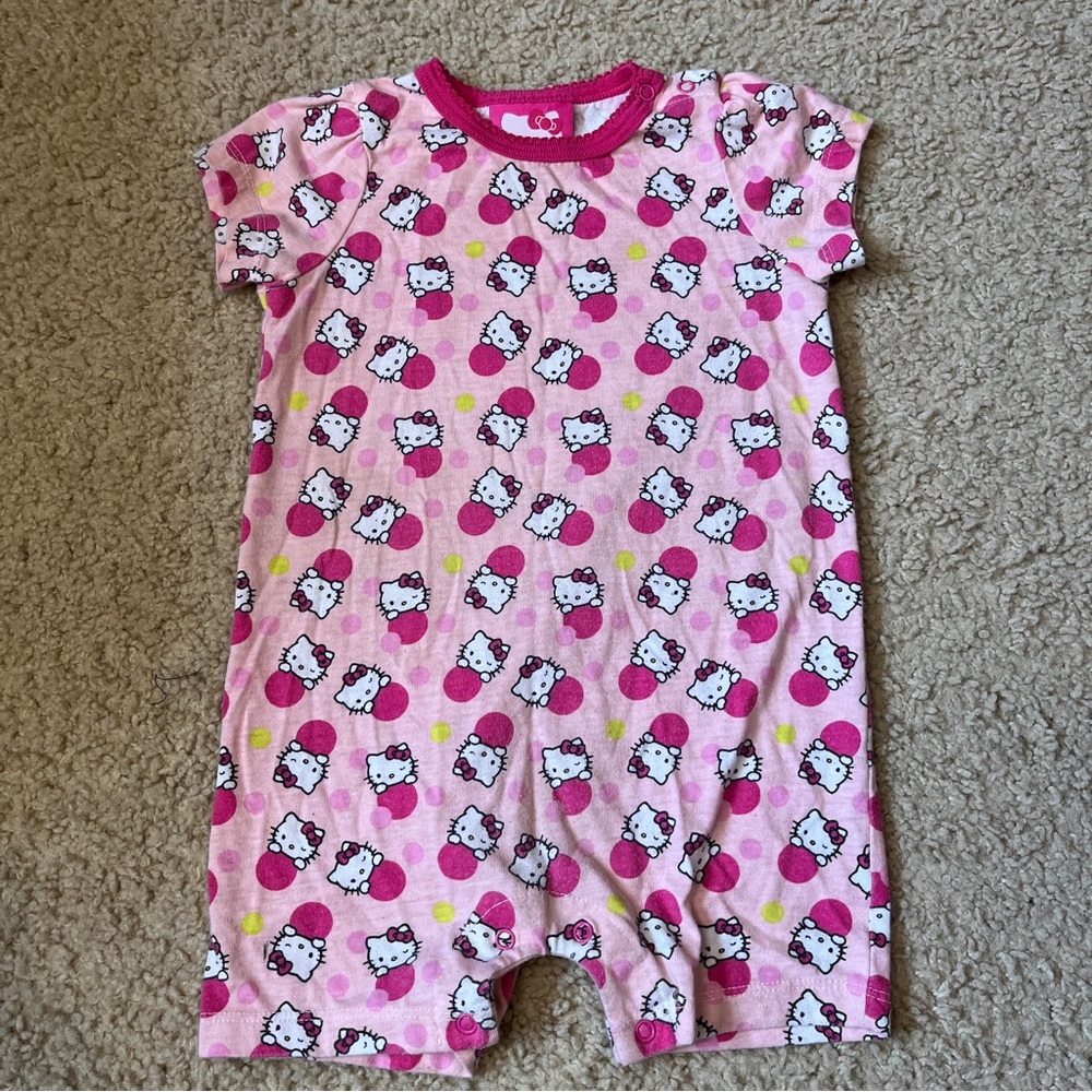 5/$25 Sanrio Hello Kitty 12-18m Baby Girl One-Piece Sleeper Shirt Short-Sleeve